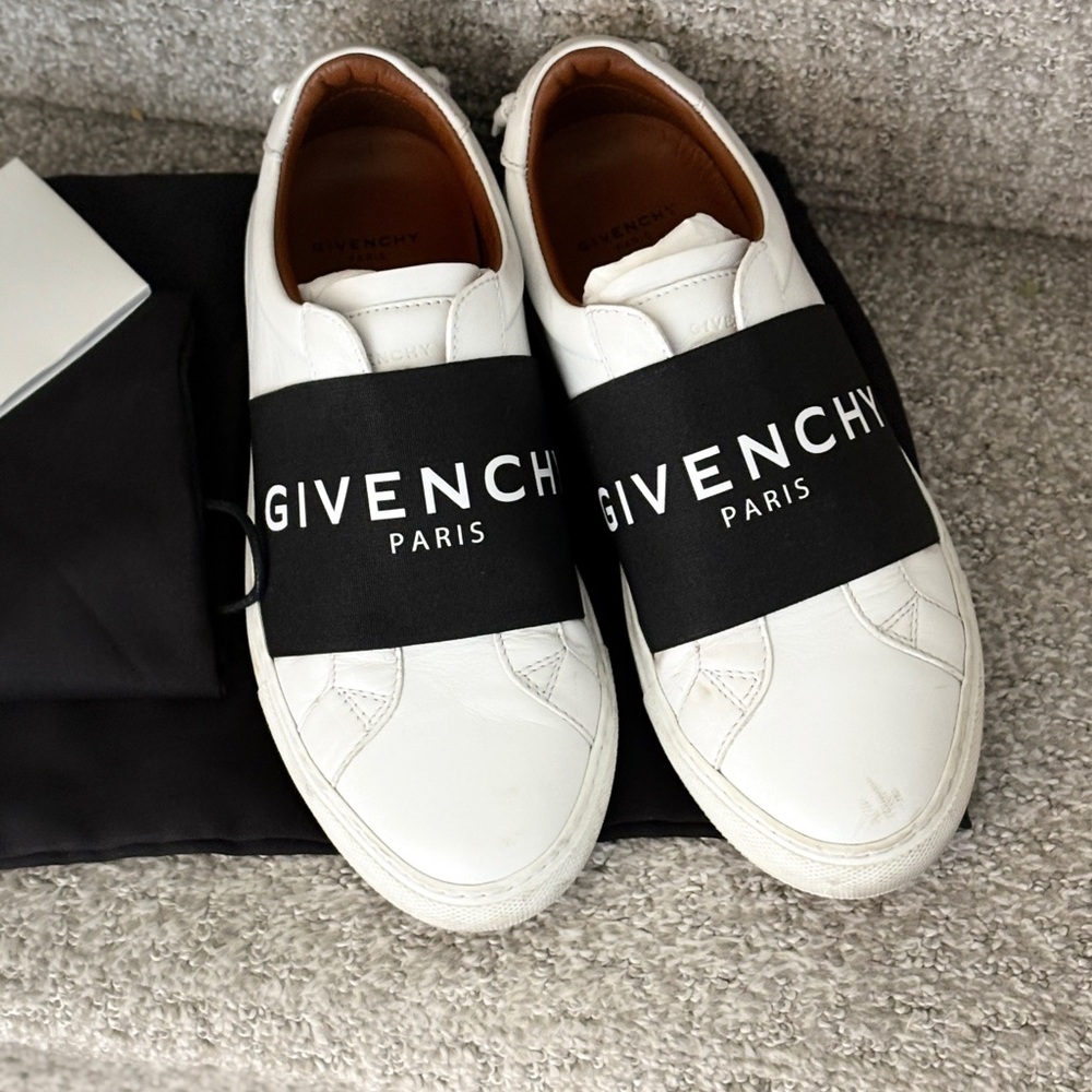 GIVENCHY white city sneaker
